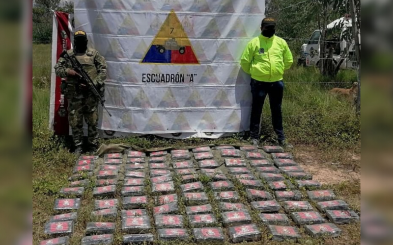 La ambulancia llevaba 89 paquetes de clorhidrato de cocaína