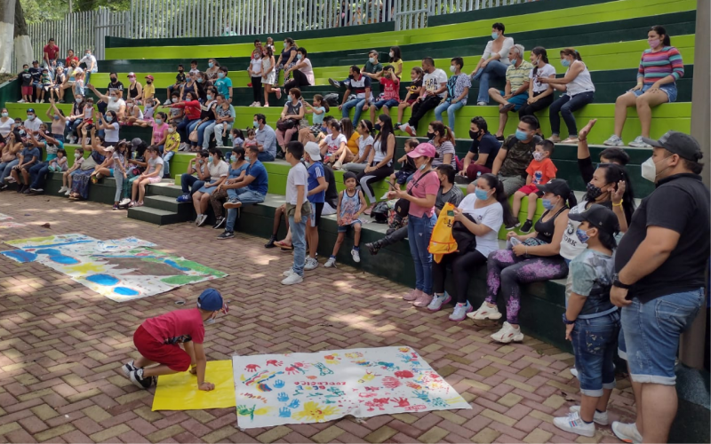 En Paragüitas celebraron la 1ra ‘Pintatón’ para niños