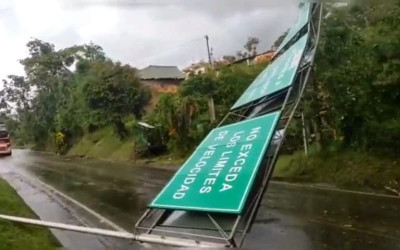 Oiba afectada por las intensas lluvias del miércoles