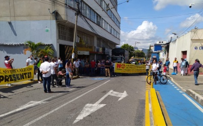 Fabricantes de calzado marcharon por excesivas alzas en materiales