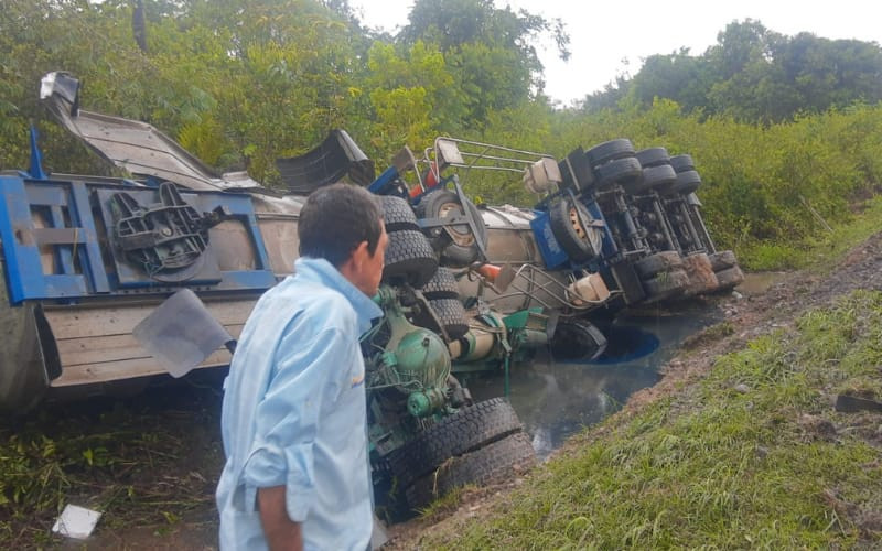 ¡Tremendo choque! Un muerto y un herido entre La Lizama y San Alberto