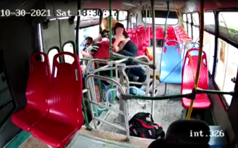 Video: Pasajeros agarraron a ladrón en bus de Barranquilla