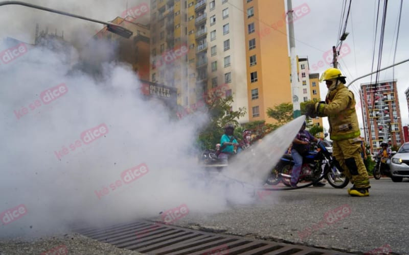 Incendiaron moto de presuntos ladrones en Lagos 3