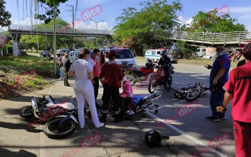 Dos heridos en choque sobre la vía a Piedecuesta