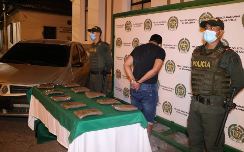 Conducía con 10 kilos de marihuana por Campohermoso