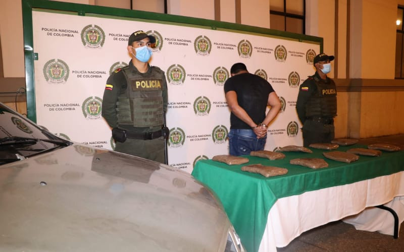 Conducía con 10 kilos de marihuana por Campohermoso