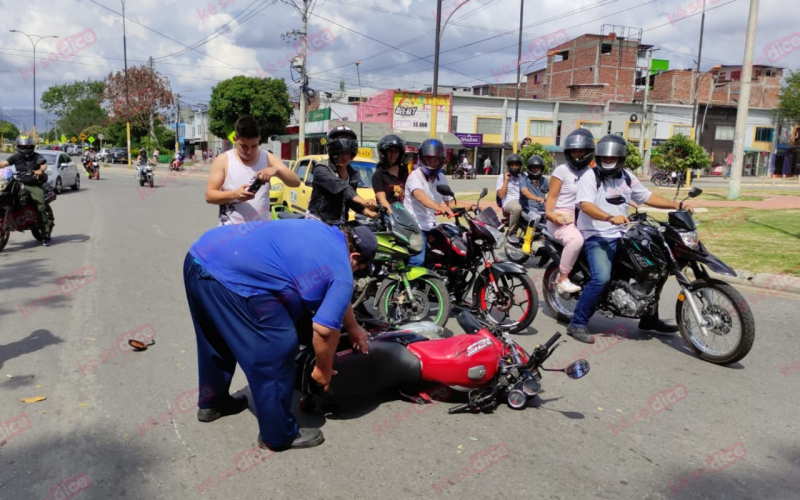 Aparente persecución genera choque de motos en Villamil