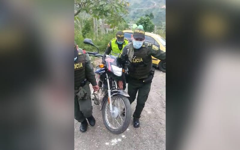 Recuperaron moto robada en el barrio Villa Alegría