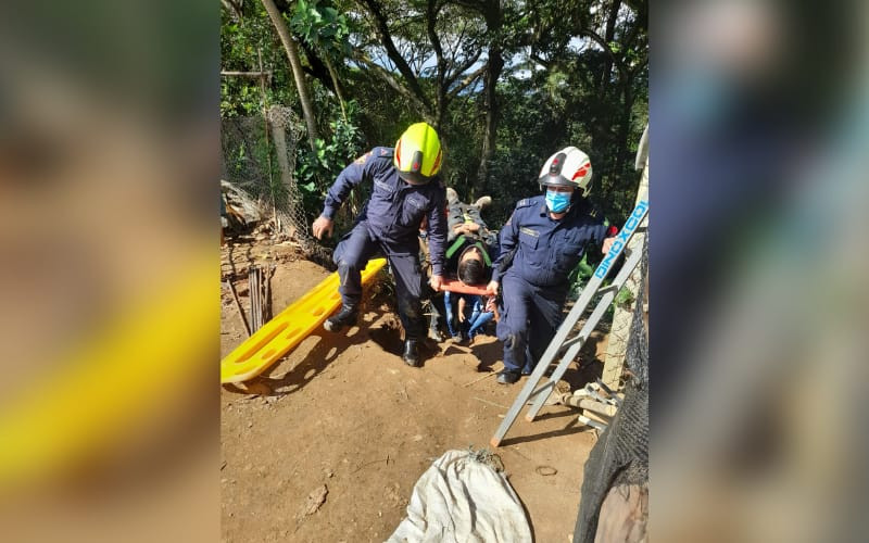 Sobrevivió a una caída de 8 metros en Bucaramanga