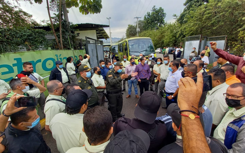 Conductores de Movilizamos paralizaron a Metrolínea