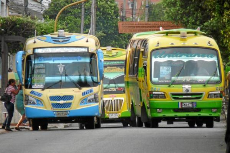 Buses urbanos cubrirán rutas que están sin servicio de Metrolínea