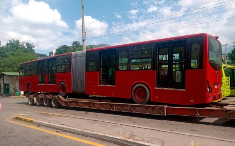 Ya rueda el bus eléctrico de prueba para Metrolínea