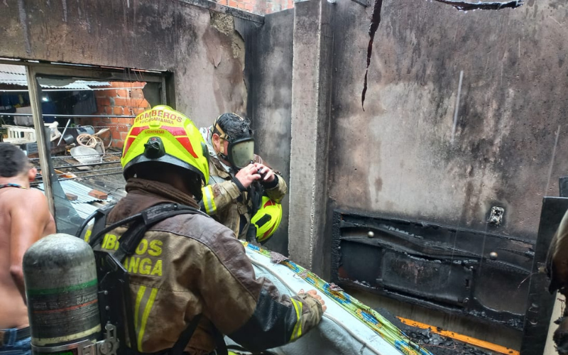 Se le ‘prendió’ la habitación en San Martín