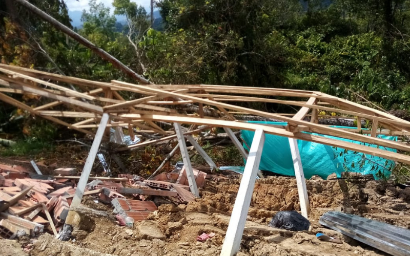 La tierra se abrió bajo sus pies en Cimitarra