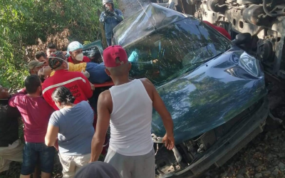 Aparatoso accidente en la vía férrea del ‘Puerto’