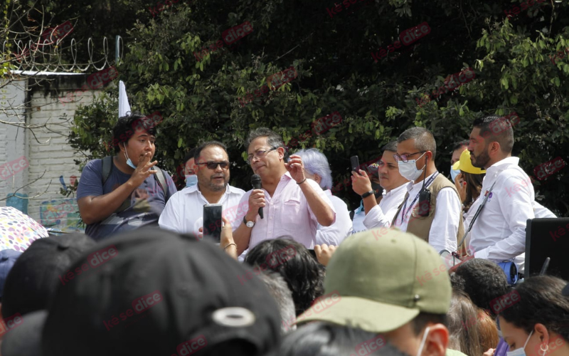 Caravana de Gustavo Petro pasó por la UIS