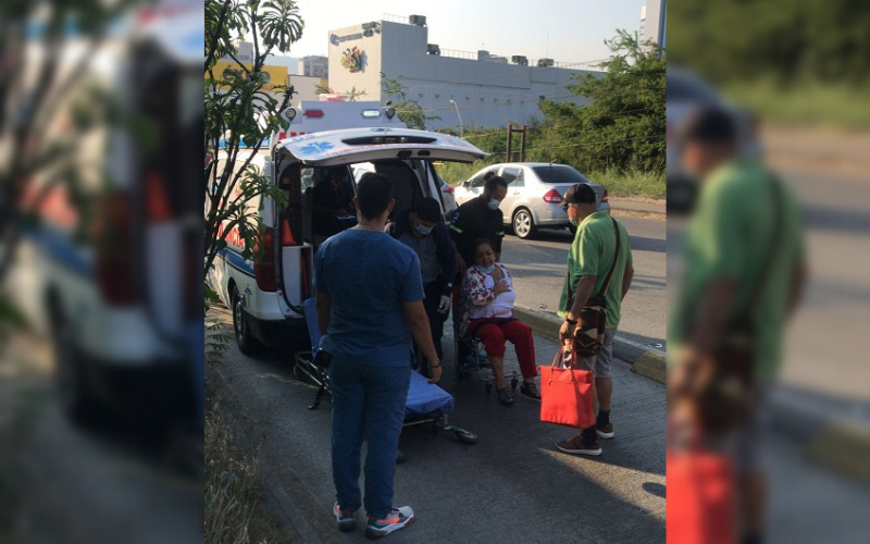 Peatón accidentado al invadir carril de Metrolínea