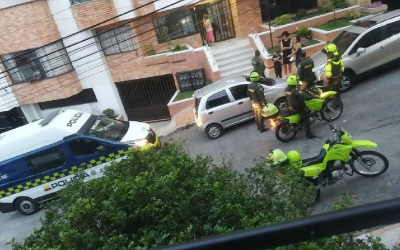 La atracaron mientras llevaba a los niños al colegio