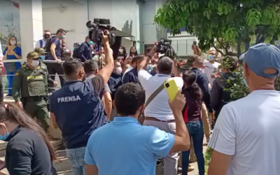 Video: Polémica tras visita del Gobernador a Of. de Pasaporte