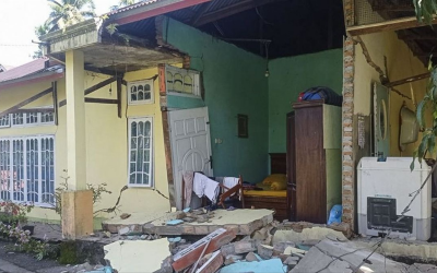 Siete fallecidos en terremoto de magnitud 6.2 en Sumatra