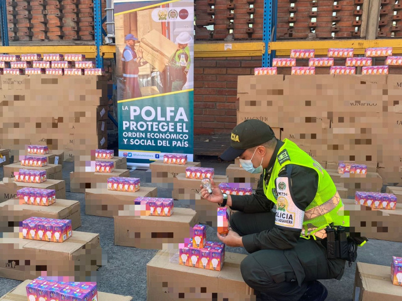 Aprehendieron 16 mil bombillos de contrabando