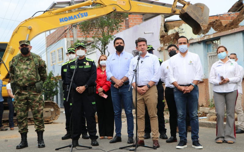 Demolieron ‘olla’ que afectaba al barrio Nariño