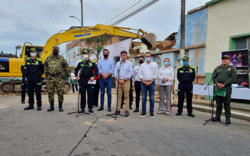 Demolieron ‘olla’ que afectaba al barrio Nariño