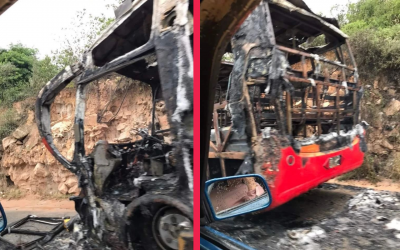 Video: En cenizas quedó un bus en la vía a Nuevo Girón