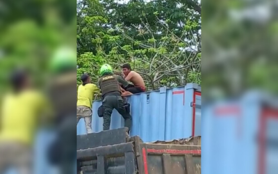 Video: Murió tras golpe que recibió al ir de polizón en un camión