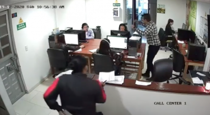Videos: Denuncian maltratos de un jefe en un Call Center