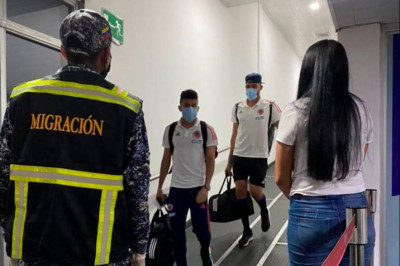 Retuvieron a la ‘Tricolor’ dos horas en aeropuerto de Venezuela