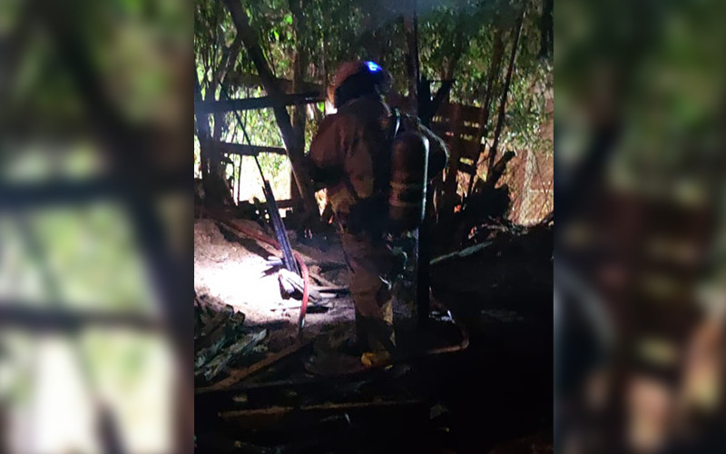 Millonarias pérdidas en incendio en carpintería en Bucaramanga