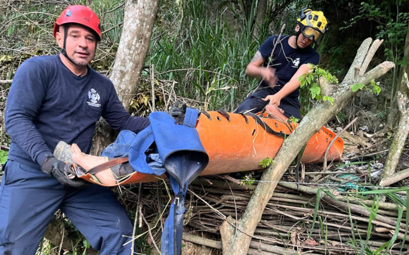 Rescatan abuelo en boscosidad cerca a Centroabastos