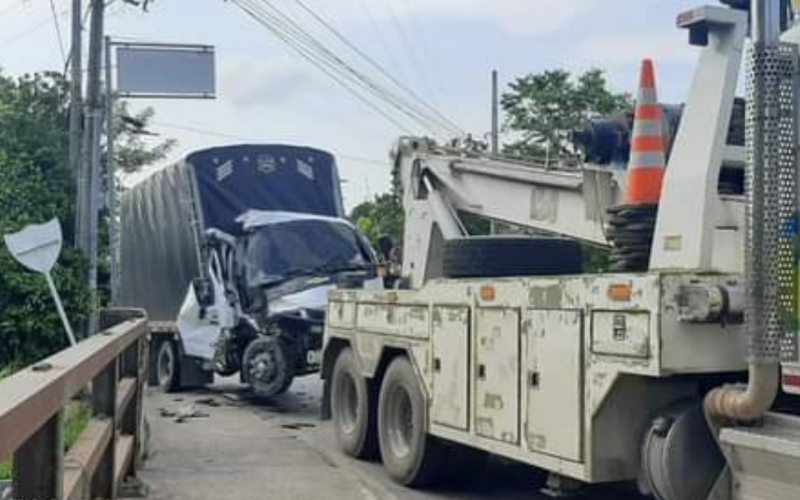 Tren se estrelló con un camión en Puerto Berrío