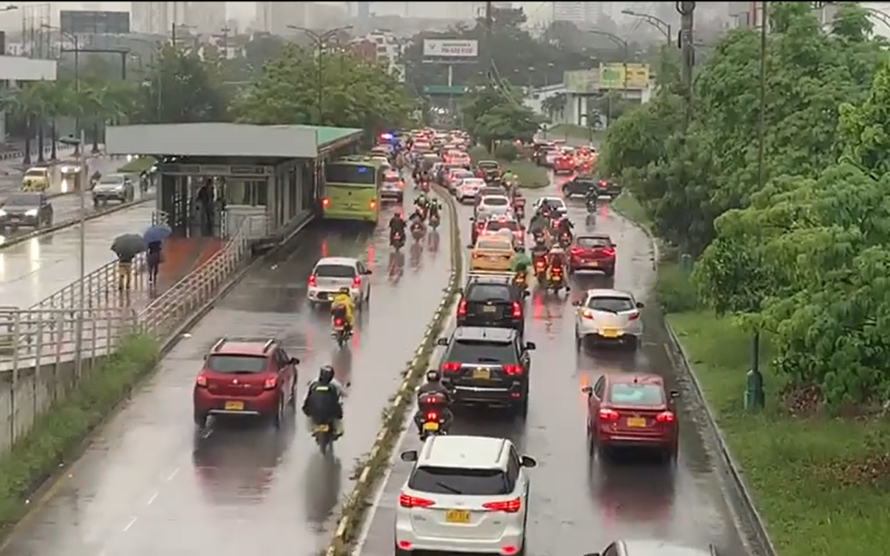 Se registran inconvenientes por lluvias en el Área