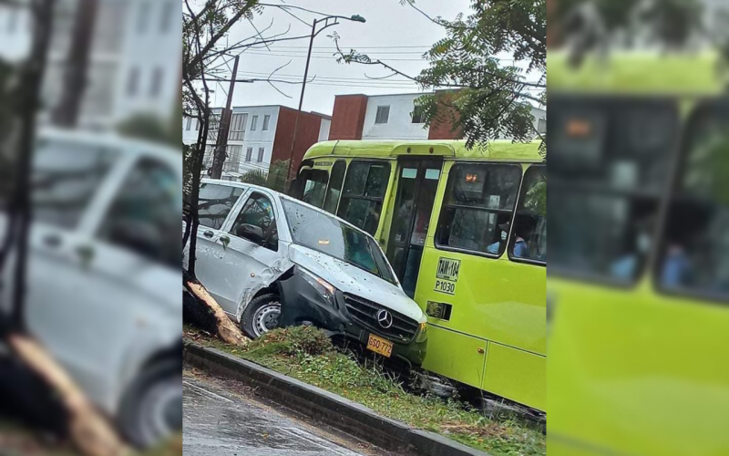 Particular se estrelló con un Metrolínea en Provenza