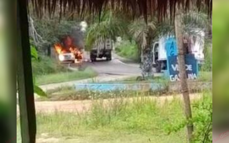 Queman vehículos por paro armado en Sur de Bolívar