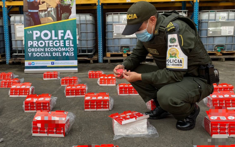 Incautan más de 60 mil cuchillas de contrabando