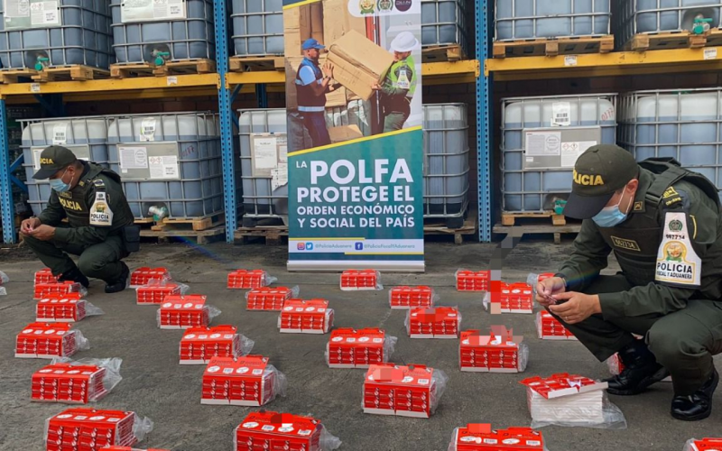 Incautan más de 60 mil cuchillas de contrabando