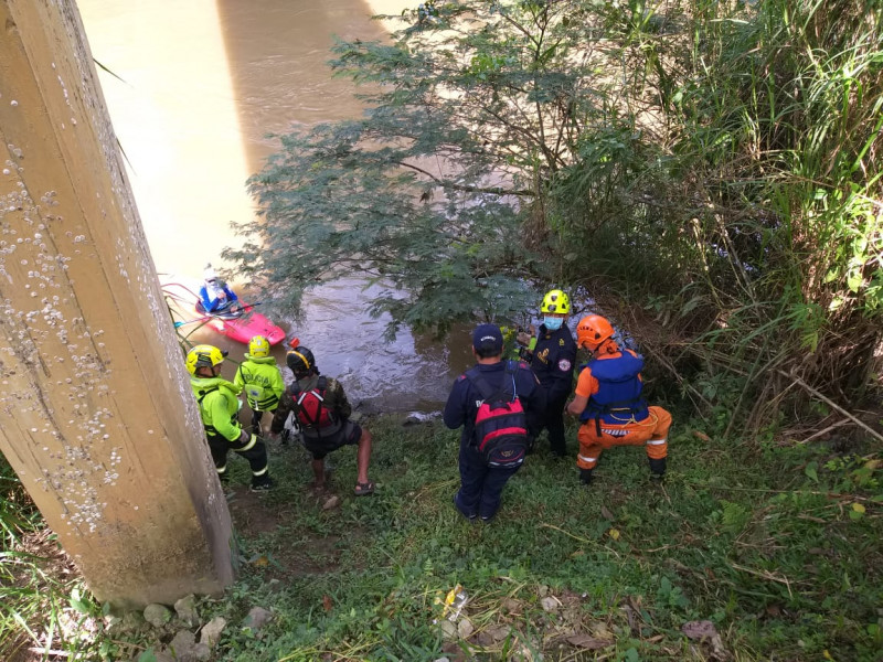 Encuentran cuerpo del otro niño ahogado en río Charalá