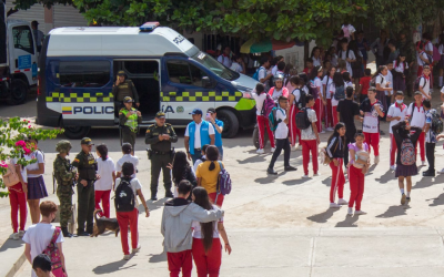 ‘Plan Colegios Seguros’ llegó al Mario Morales Delgado
