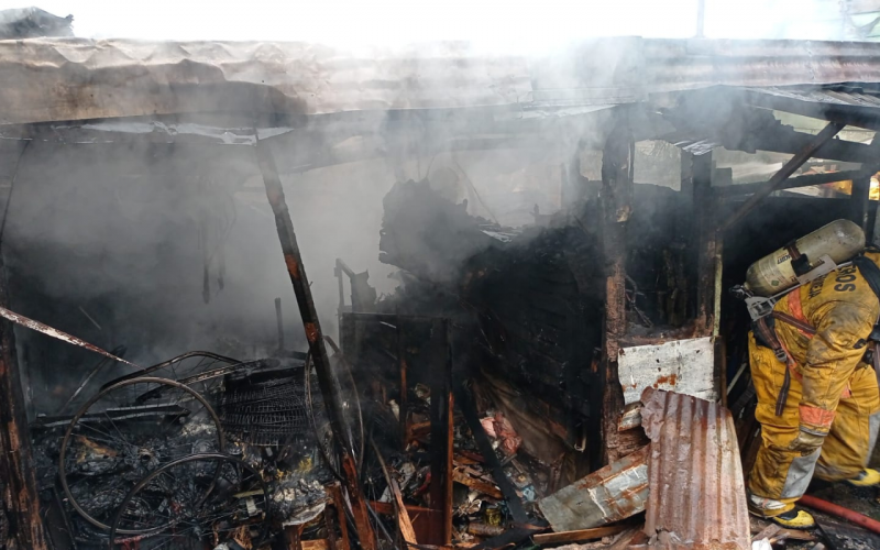 Abuelo perdió su casa en incendio en Barrancabermeja