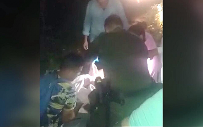 Video: Policías atienden parto en asenamiento de Floridablanca