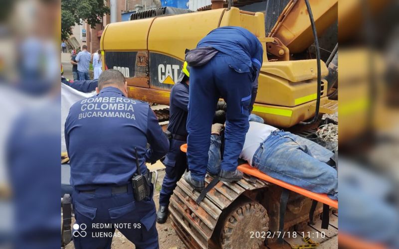 Dos obreros heridos en colapso de estructura en cra 36