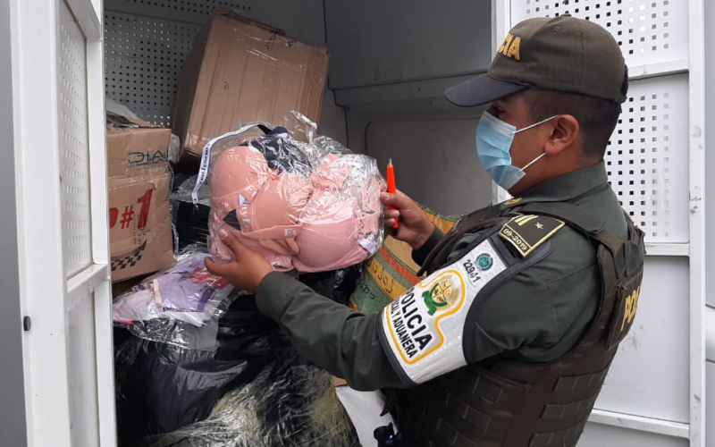 Incautan $481 millones en mercancía de contrabando