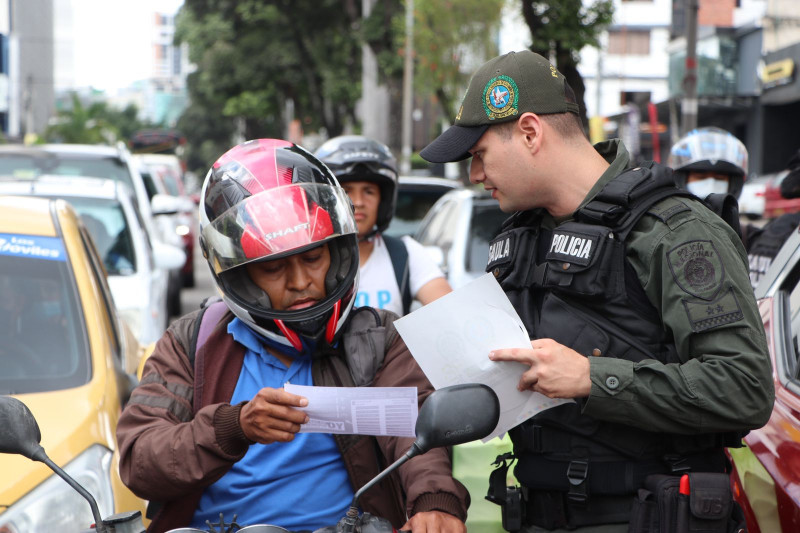 Transeúntes recibieron la campaña ‘Yo no pago yo denuncio’