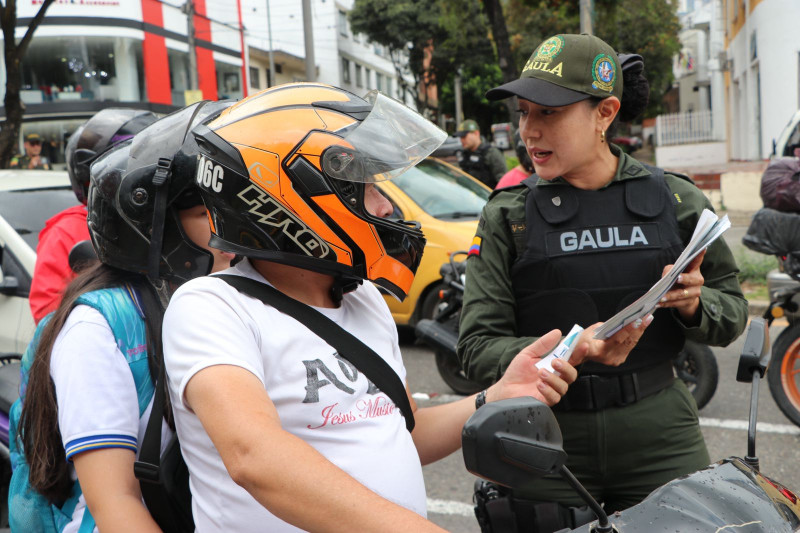 Transeúntes recibieron la campaña ‘Yo no pago yo denuncio’