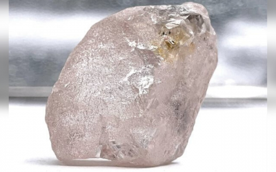 Encuentran un diamante rosa de 170 quilates en Angola