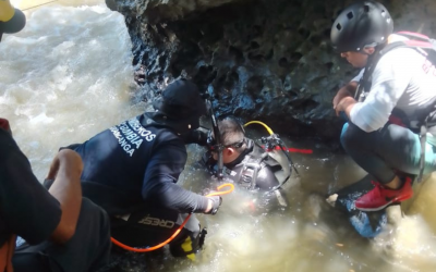 Cesaron la búsqueda de Néstor en el río Mogoticos