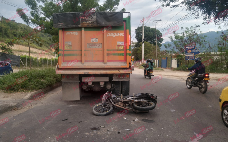 Motorizado accidentado cerca del Parque Industrial